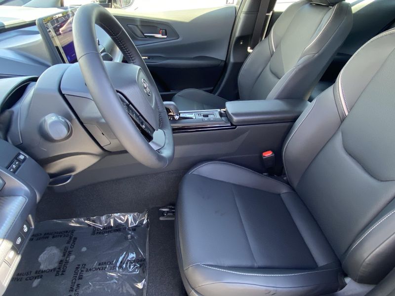 New 2025 Toyota Prius XLEImage 13