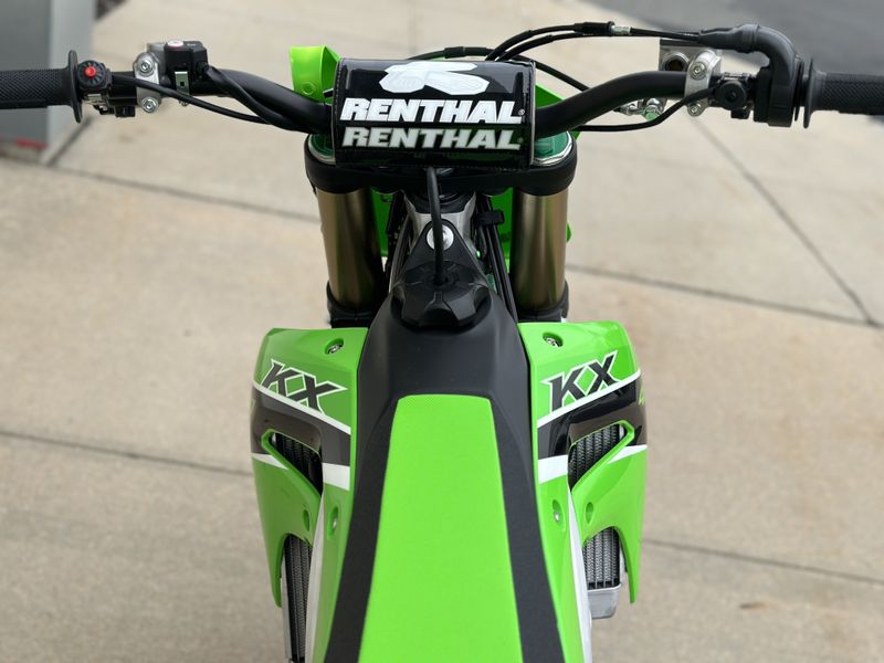 2024 Kawasaki KX 450  in a Lime Green exterior color. Cross Country Powersports 732-491-2900 crosscountrypowersports.com 