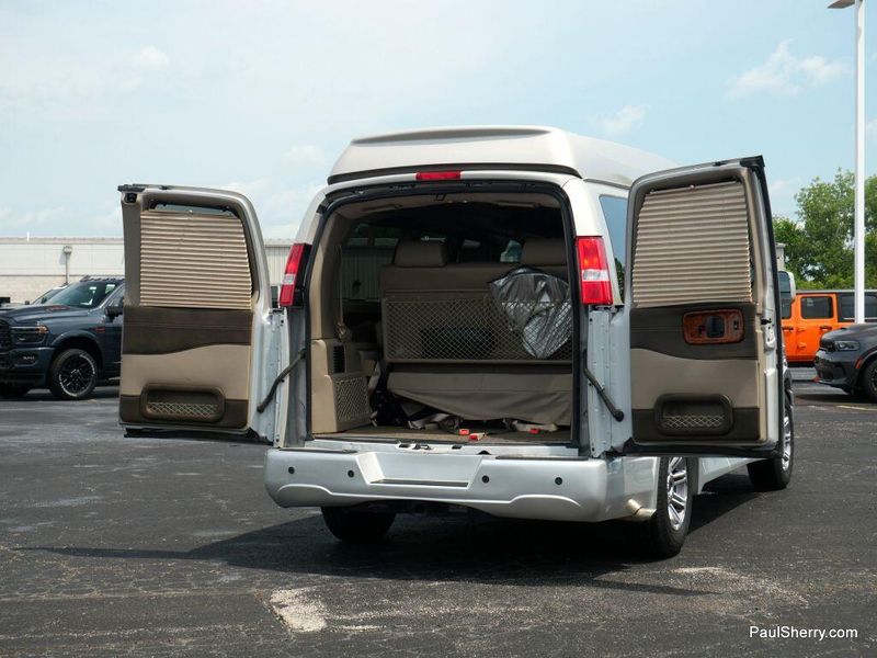 Used 2021 Chevrolet Express Passenger LSImage 19