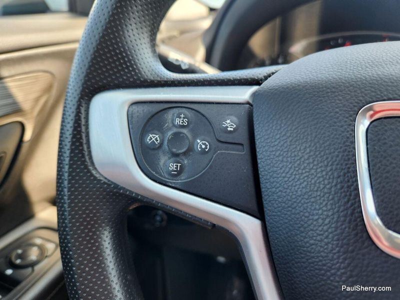 Used 2023 GMC Terrain SLE