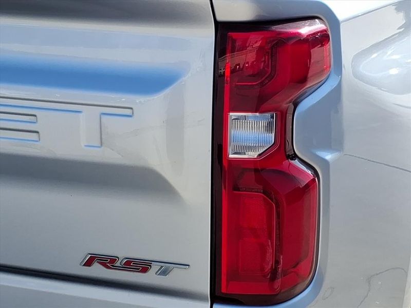 Used 2020 Chevrolet Silverado 1500 RSTImage 13
