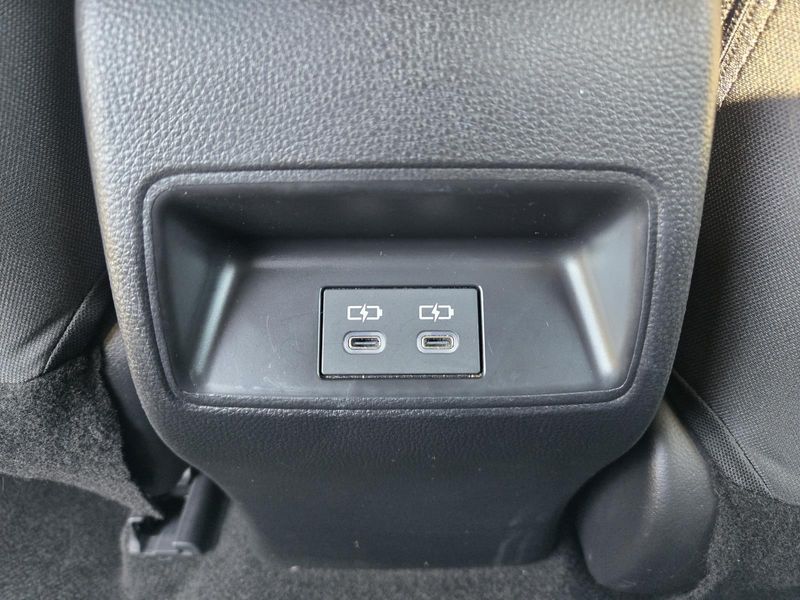 Used 2026 Toyota Corolla SE CVT (Natl)