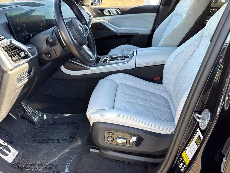 Used 2024 BMW X7 xDrive40iImage 20
