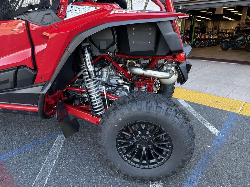 New 2026 Honda TALON1000R4 FOX LIVEVALVE Image 21