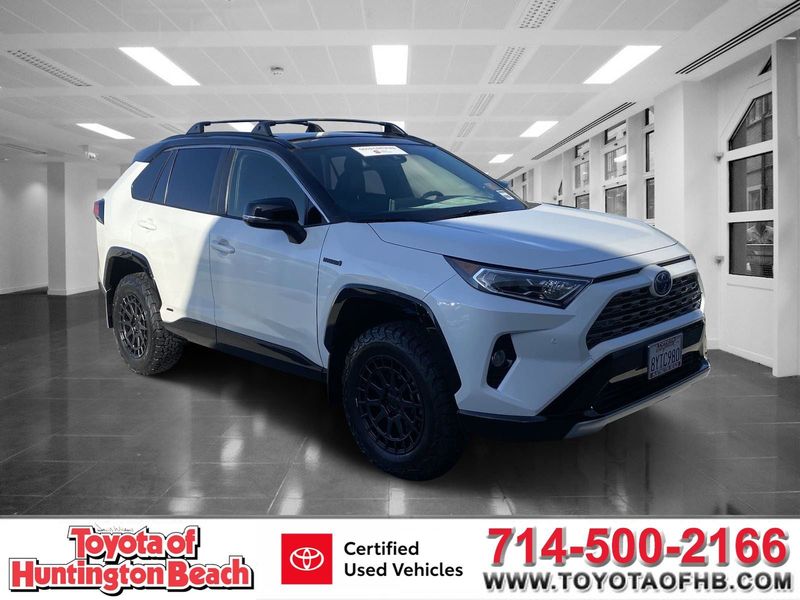 2021 Toyota RAV4 XSEImage 1