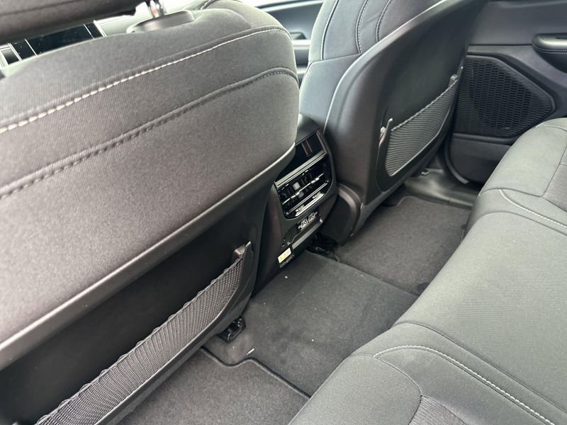 New 2025 Jeep Grand Cherokee Laredo X 4x4Image 16