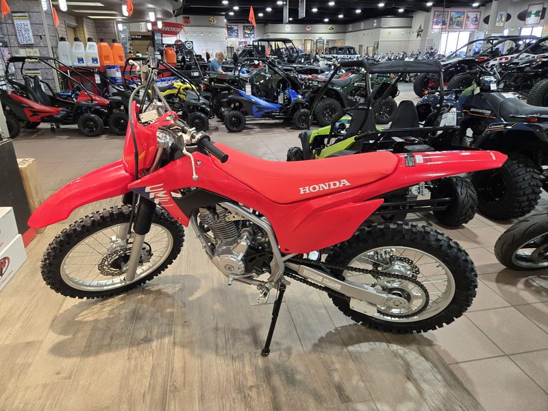 2025 Honda CRF 250F RED Image 6