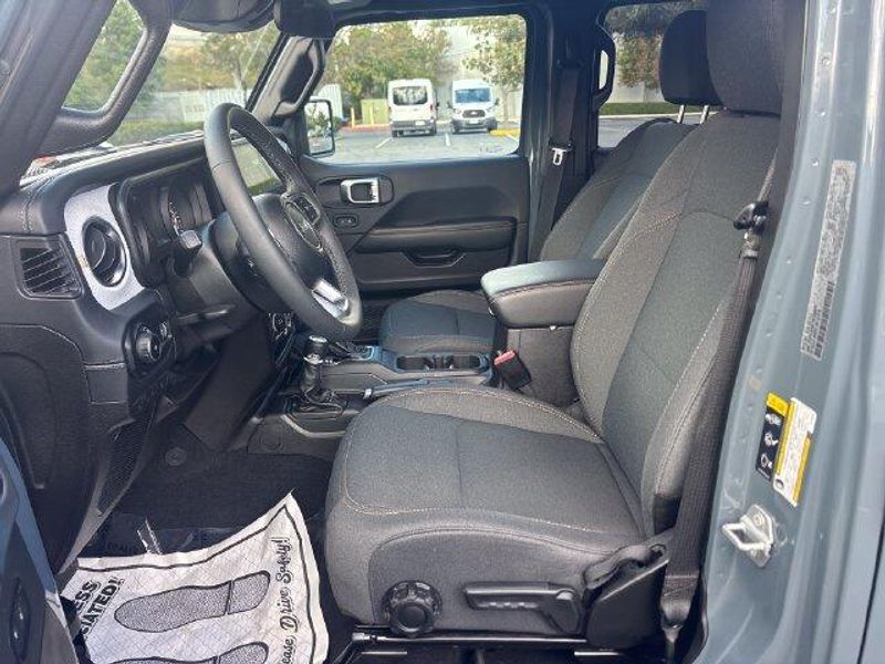 Used 2026 Jeep Wrangler SaharaImage 9