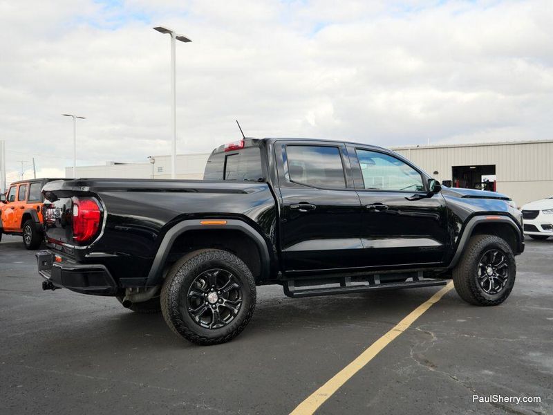 Used 2024 GMC Canyon Elevation