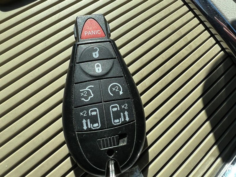 2015 Dodge Grand Caravan SXT photo 24