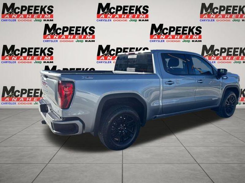 Used 2026 GMC Sierra 1500 ElevationImage 5