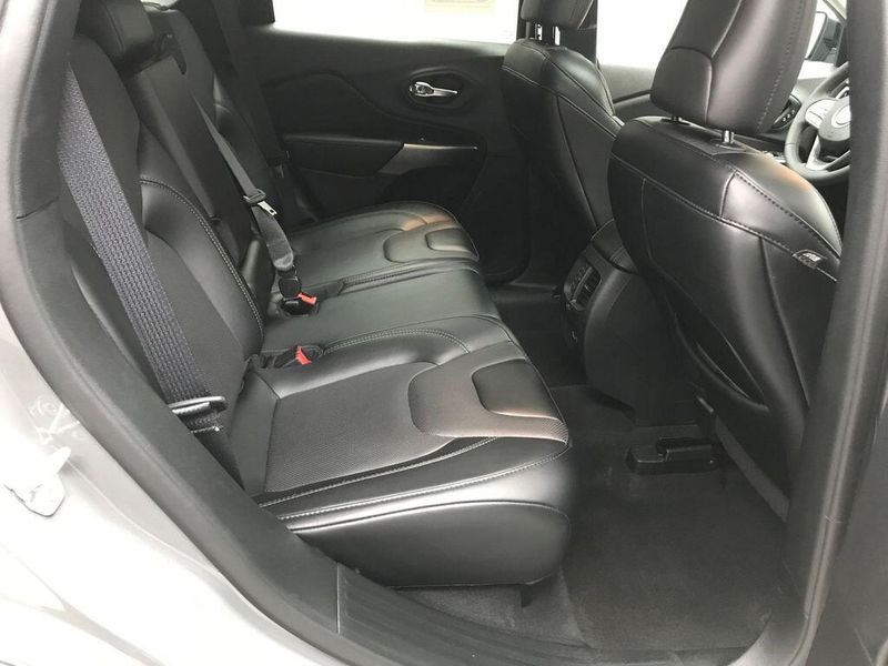 Used 2022 Jeep Cherokee LimitedImage 14