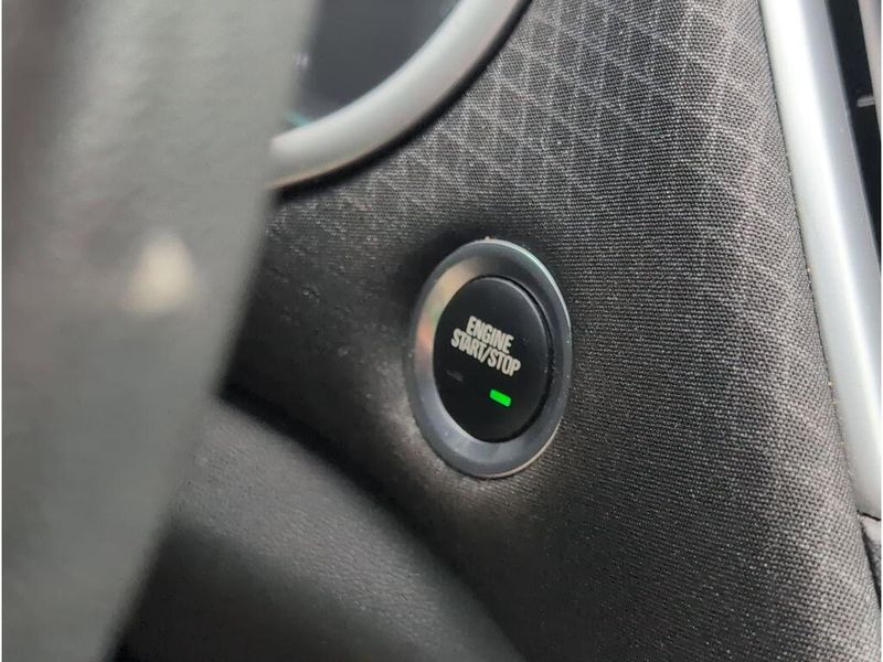 Used 2023 Chevrolet Malibu LTImage 17