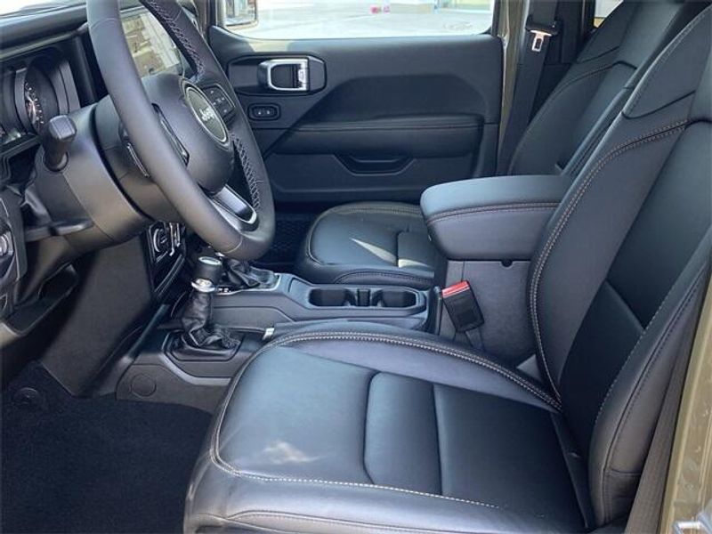 2025 Jeep Gladiator Big Bear 4x4Image 16