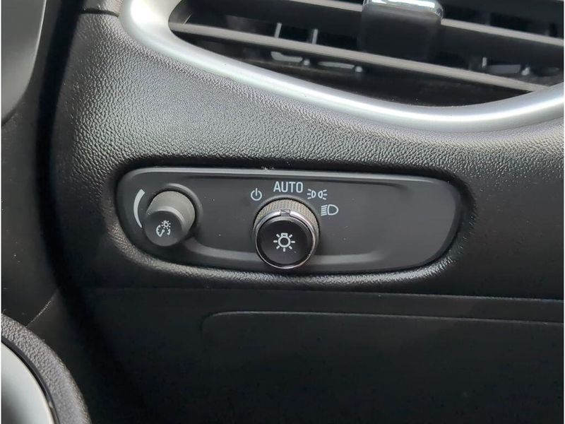 Used 2024 Chevrolet Malibu LTImage 27