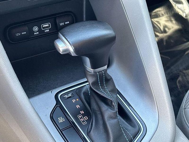 Used 2019 Kia Niro Plug-In Hybrid LXImage 28