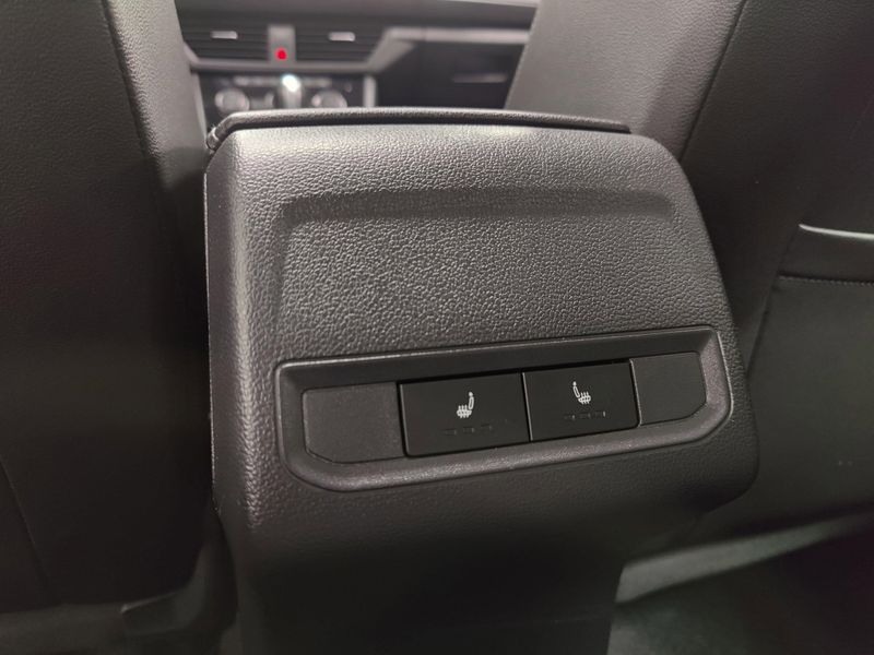 2021 Volkswagen Jetta SE w/Sunroof & Cold Weather PkgImage 14