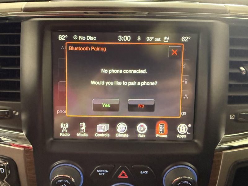 Used 2014 RAM 1500 LaramieImage 31