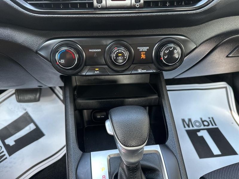 2023 Kia Forte LXSImage 29