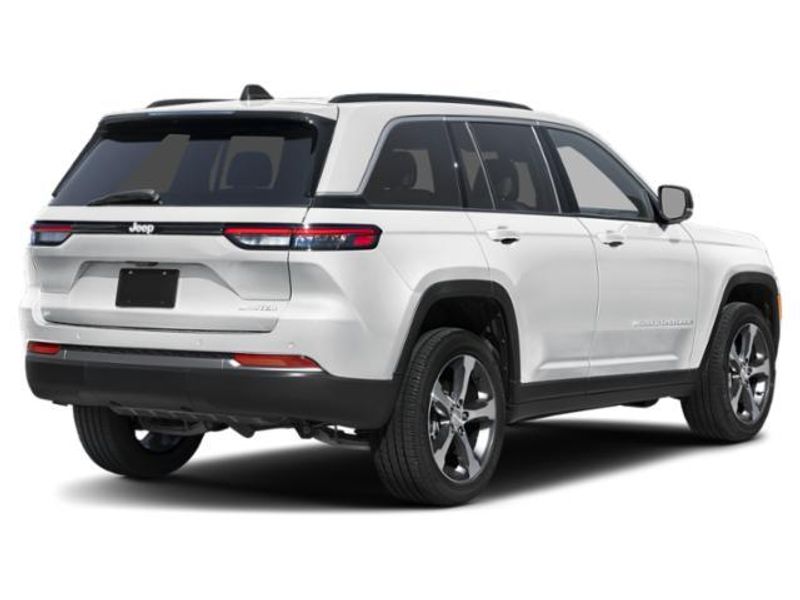 New 2026 Jeep Grand Cherokee Limited Reserve 4x4Image 3