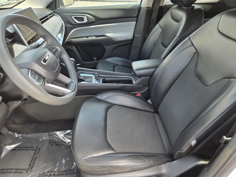 Used 2022 Jeep Compass Latitude FWD