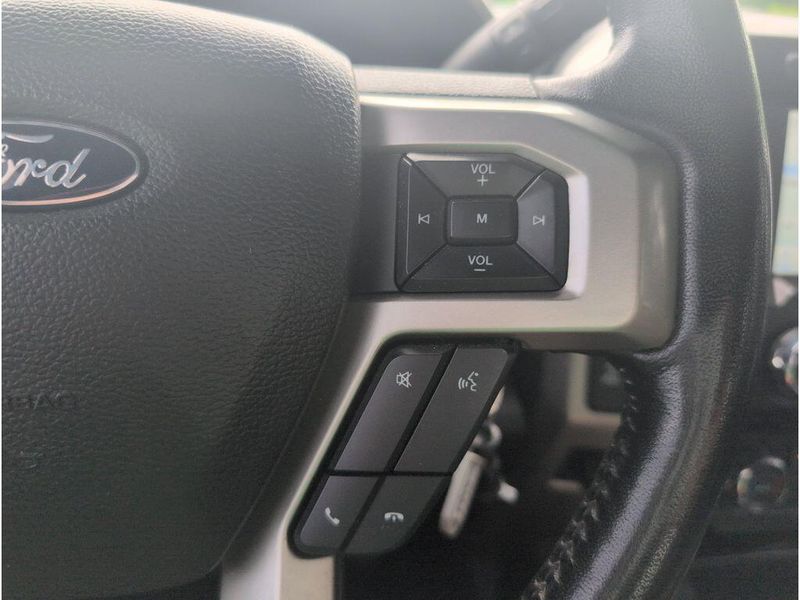2021 Ford F-250 LariatImage 27