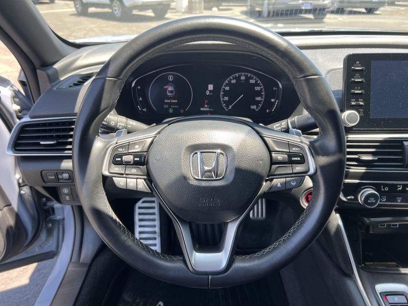 Used 2022 Honda Accord Sedan SportImage 9
