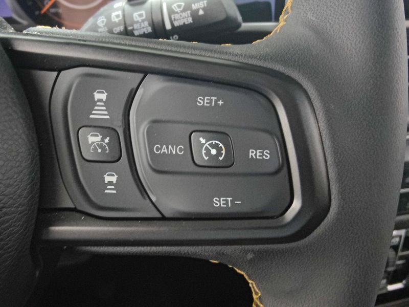 2024 Jeep Wrangler Sport S 3.6L 4x4 w/ ConvenienceImage 7