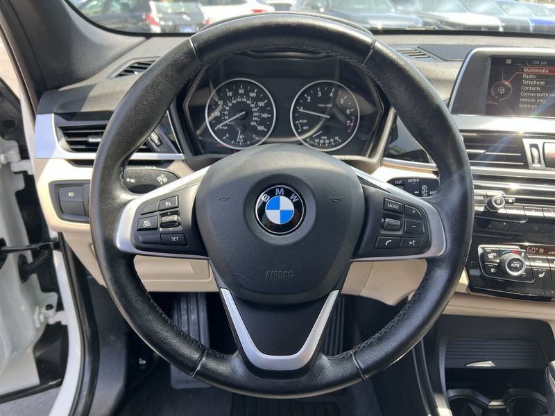 2017 BMW X1 xDrive28iImage 10