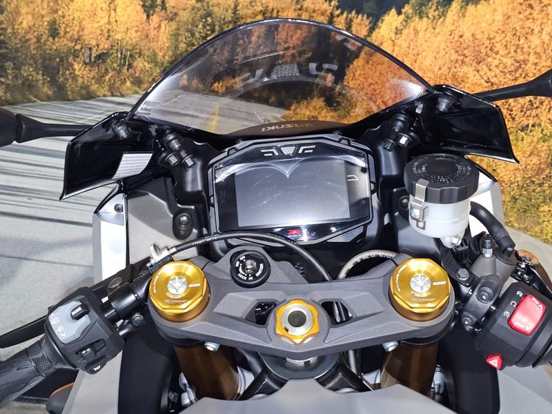 New 2025 Suzuki GSX-R1000 Image 27