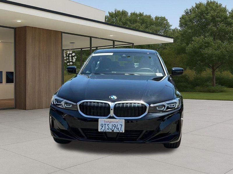 Used 2025 BMW 3 Series 330iImage 3