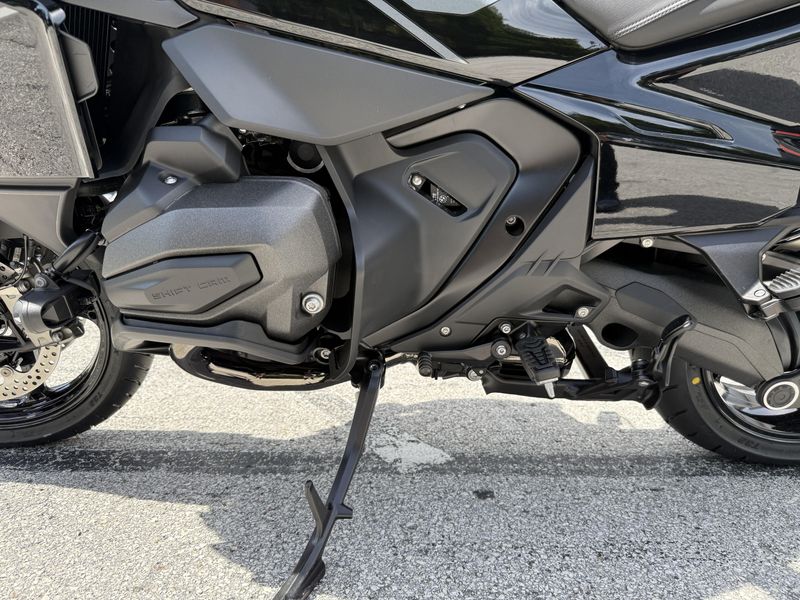 New 2026 BMW R 1300 RT 