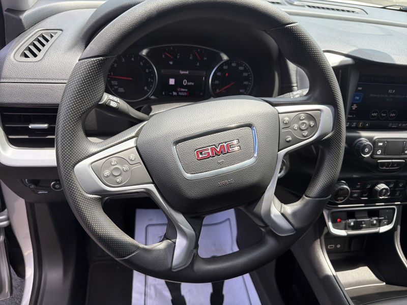 Used 2022 GMC Terrain SLEImage 34