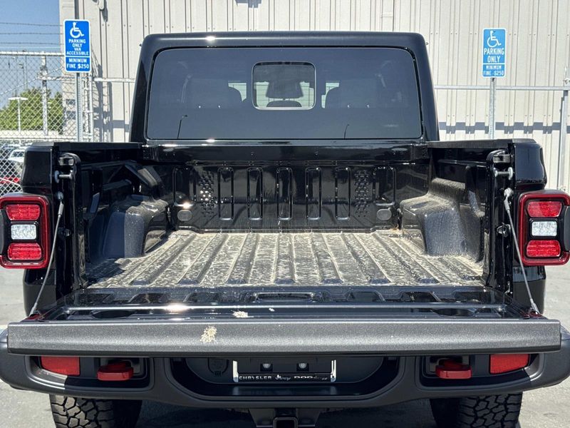 New 2026 Jeep Gladiator Rubicon 4x4