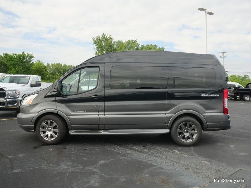 2015 Ford Transit-150 Image 10