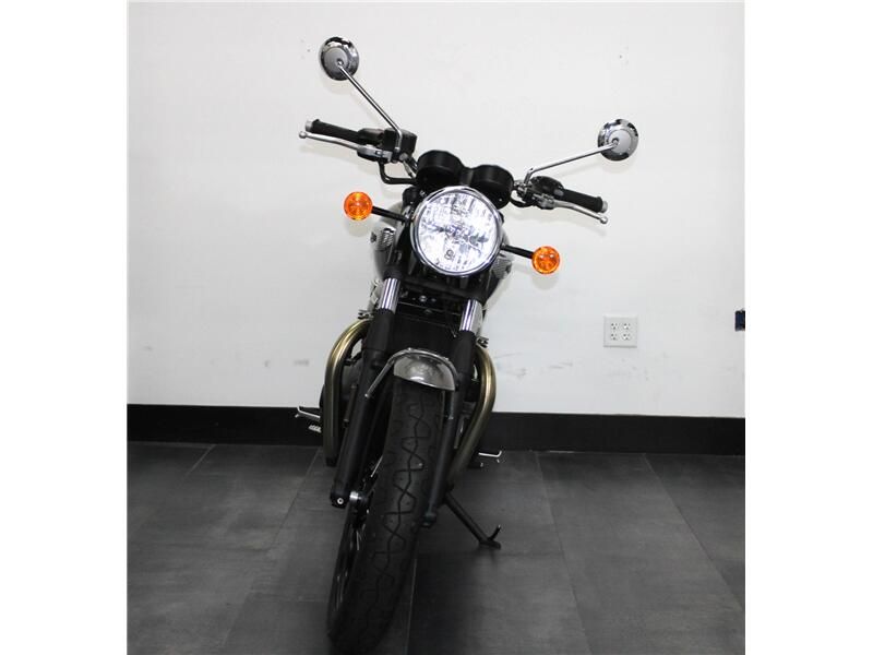 Used 2022 Triumph BONNEVILLE T100 GOLD LINE Image 4