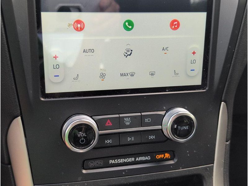 Used 2024 Ford Edge SELImage 16