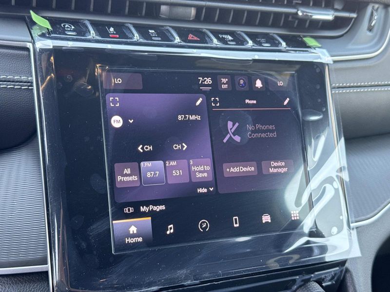 New 2026 Jeep Grand Cherokee L Laredo 4x2