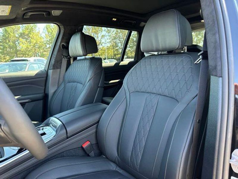 New 2026 BMW X7 ALPINA XB7Image 20