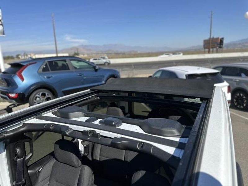 Used 2023 Jeep Wrangler SportImage 15