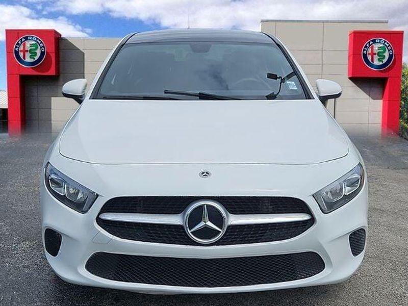 2021 Mercedes Benz A 220 4MATIC photo 2