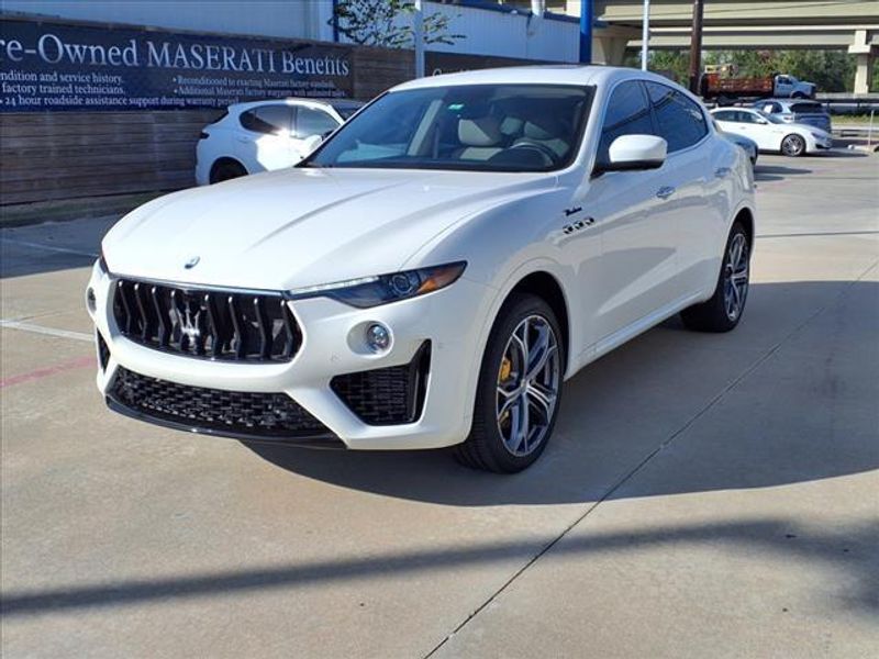 2022 Maserati Levante ModenaImage 7