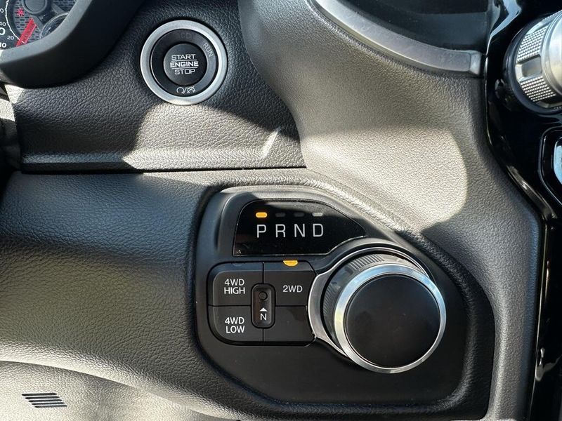 2024 Ram 2500 Big Horn photo 17