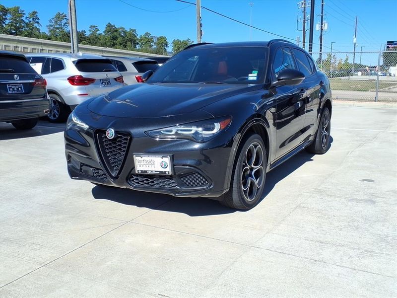 Used 2024 Alfa Romeo Stelvio VeloceImage 10