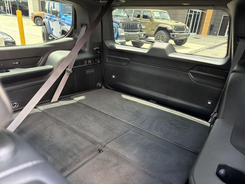 2022 Jeep Wagoneer Series IIIImage 30