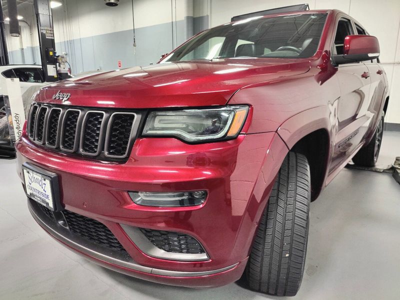 2020 Jeep Grand Cherokee Overland High Altitude 4x4 w/High Perf AudioImage 14