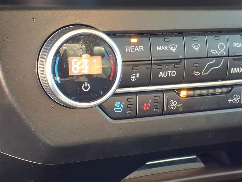 Used 2020 Ford Expedition PlatinumImage 24