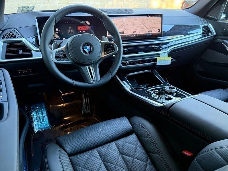 New 2026 BMW X5 M60iImage 28