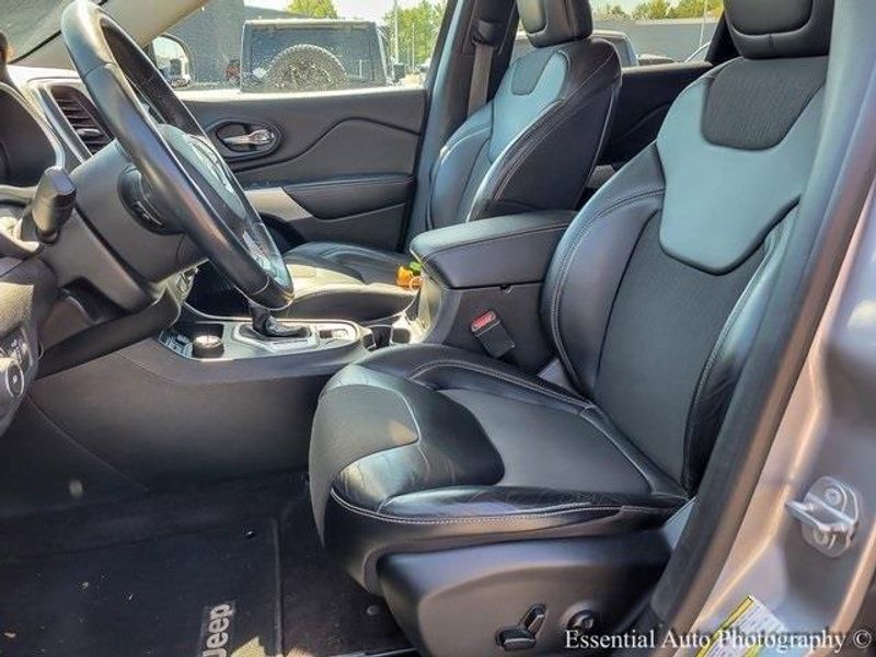 2018 Jeep Cherokee Latitude photo 5