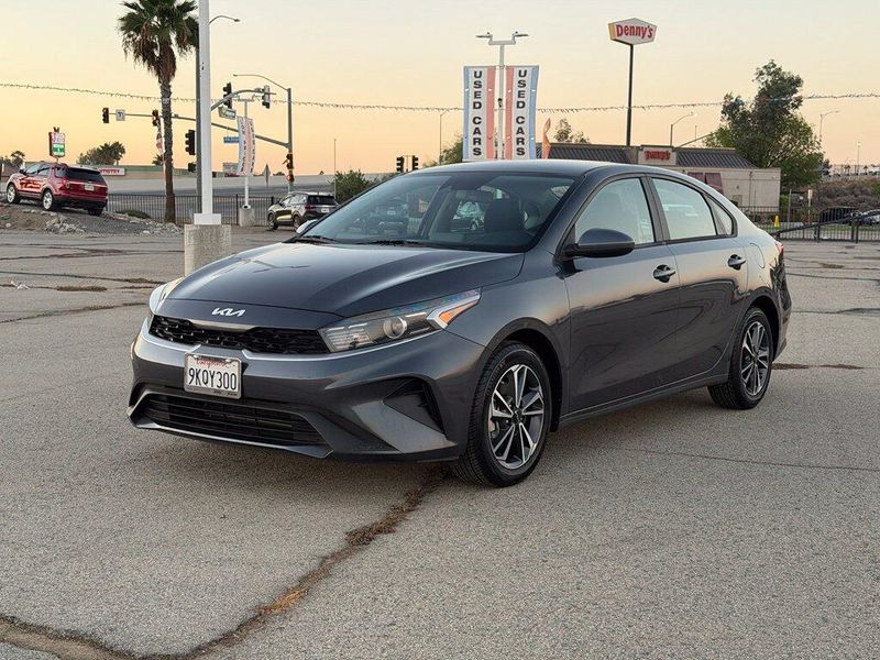 Used 2024 Kia Forte LXSImage 3